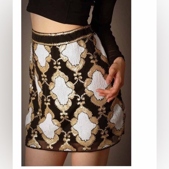 Fashion Nova NWT Sequin Mini Skirt Black Gold White Mesh Lined size XL - Picture 4 of 15